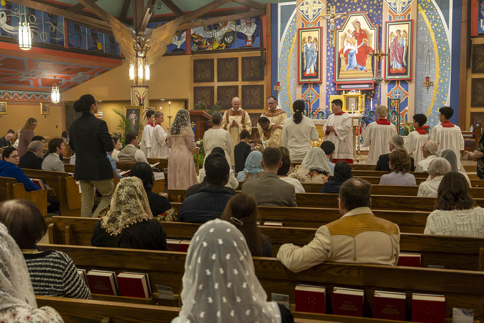 2026-StMary-EasterVigil (155 of 215).jpg